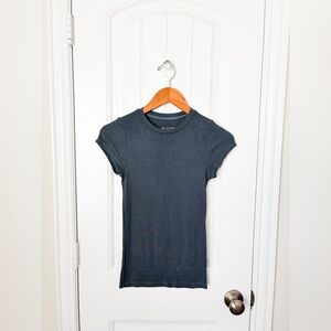 SET Active Charcoal Tee Ribbed Short Sleeve Small